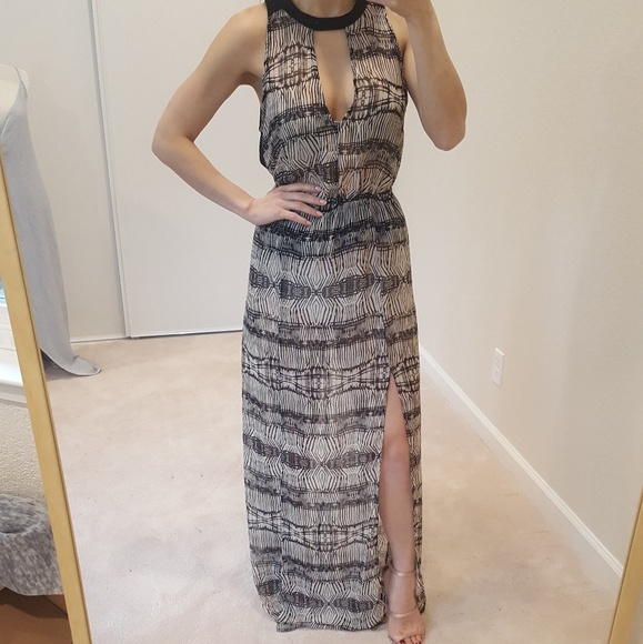 StyleMint Dresses & Skirts - Stylemint Double Slit Maxi Dress